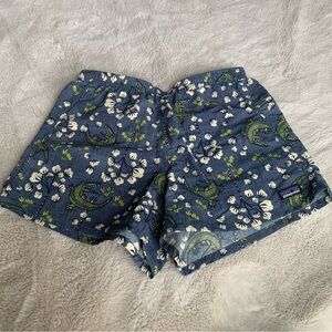 Patagonia Women's Baggies Alligator Print Shorts Size Small